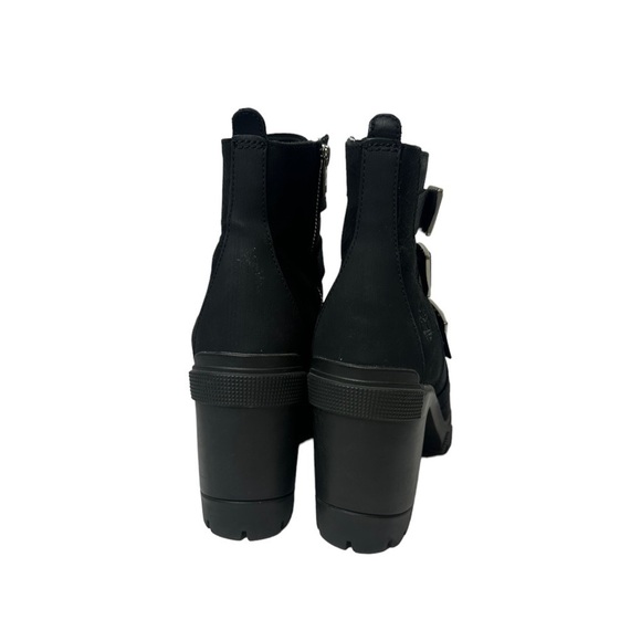 Timberland Black Heeled Boots with Buckles - Picture 2 of 9